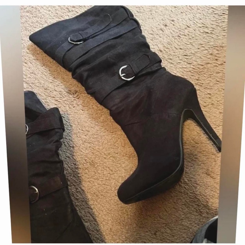 Black Suede Mid-Calf Heeled Boots with Buckle Straps